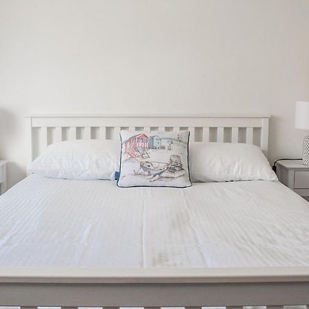 Lovely Bungalow Close To Beach Βίλα Prestatyn Εξωτερικό φωτογραφία